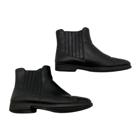 Unisex Ecco - Poolsaapad, suurus 38 - Must ()