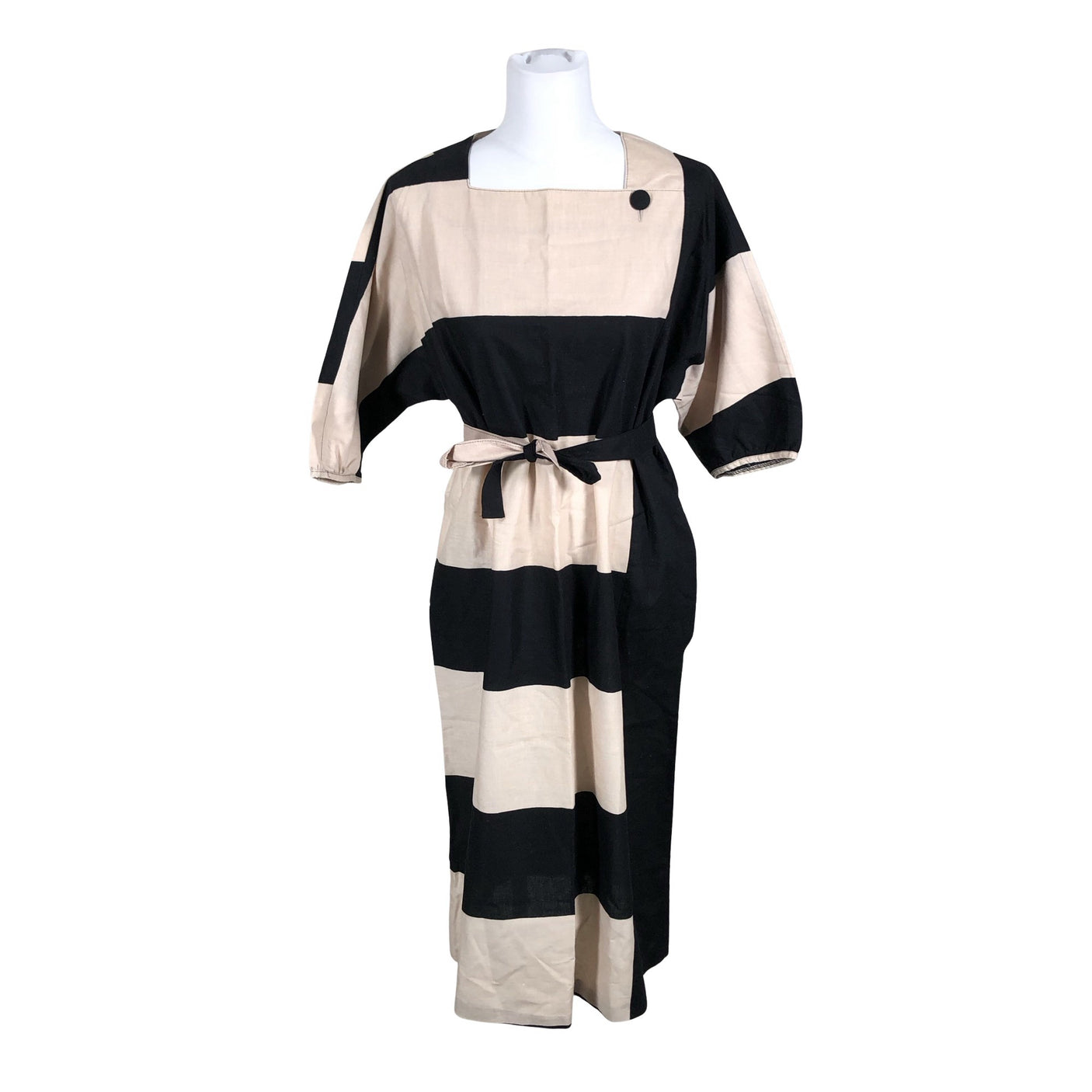 Unisex Merry Finn - Mitteveniv kleit, suurus 38 - Beige (1)