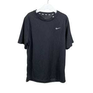 Unisex Nike - Spordisärk, lühikesed käised, suurus 152 - 158 - Must (1)