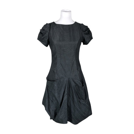 Unisex Tauko - Mitteveniv kleit, suurus 38 - Hall ()