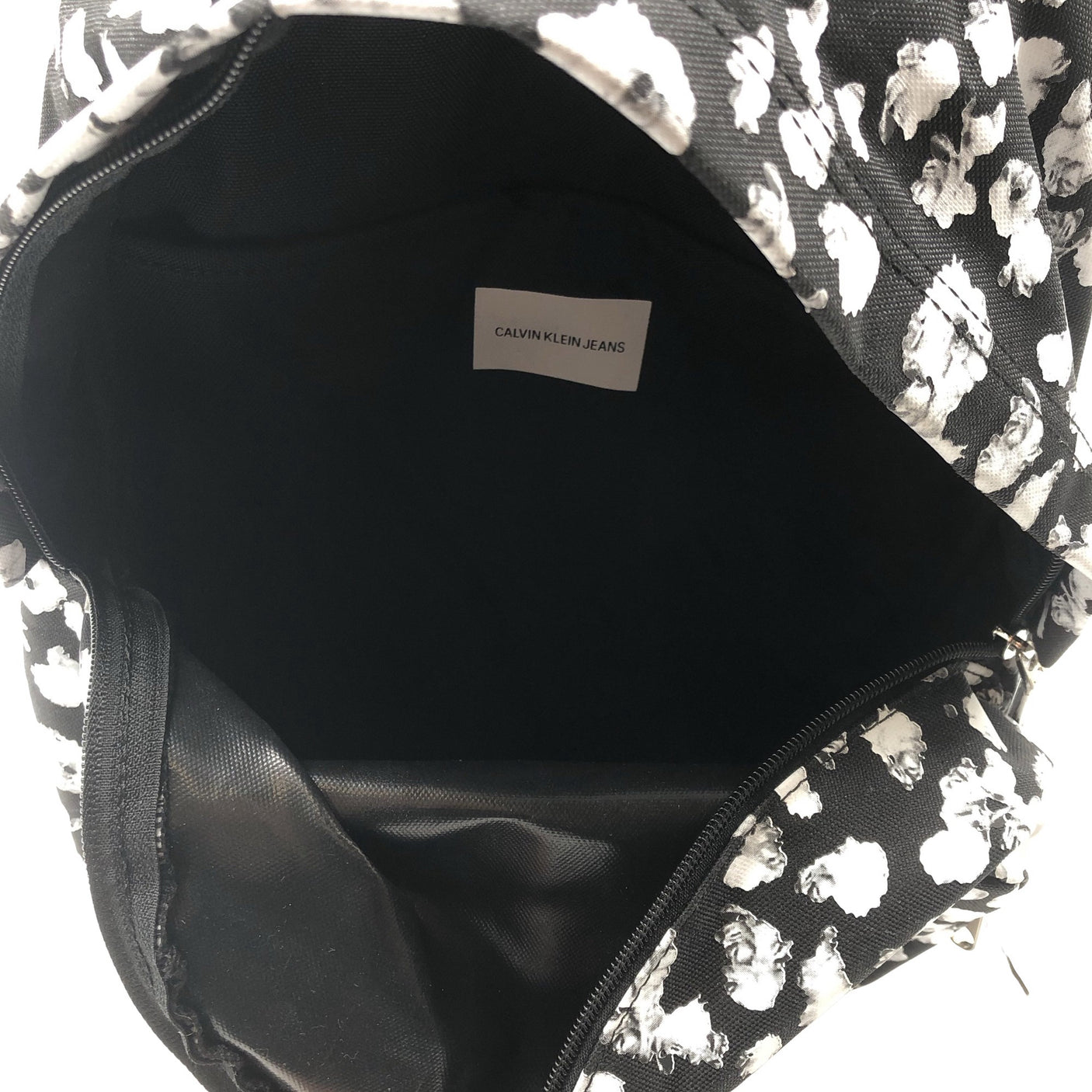 Unisex Calvin Klein Jeans - Seljakott, suurus Ei kokoa - Must (3)