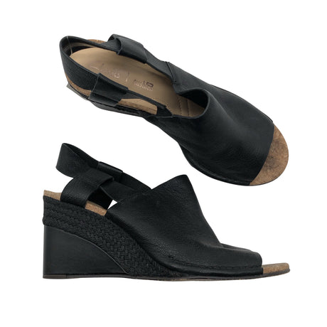 Unisex Clarks - Kiilkontsaga rihmikud, suurus 38 - Must ()