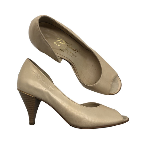 Unisex Pertti Palmroth - Lahtise ninaga kontsakingad, suurus 38 - Beige ()
