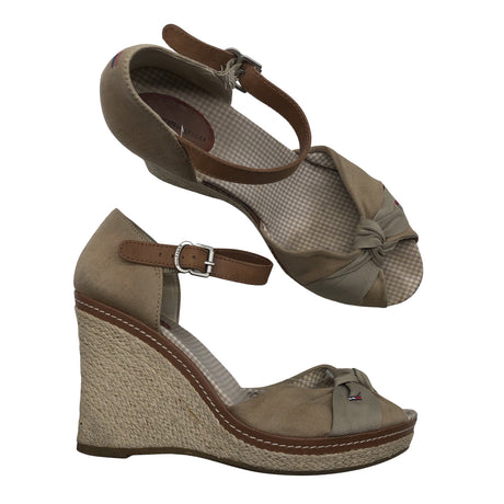 Unisex Tommy Hilfiger - Kiilkontsaga rihmikud, suurus 39 - Beige ()