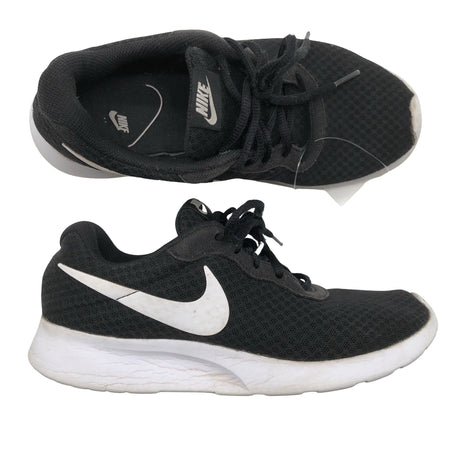 Unisex Nike - Tossud, suurus 38 - Must ()