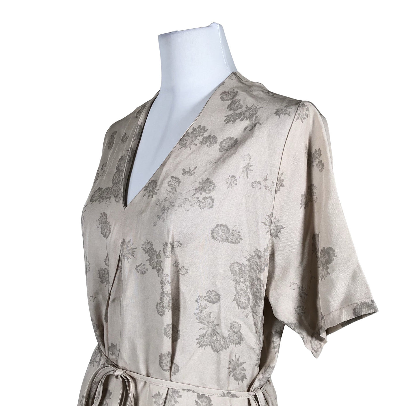 Unisex Makia - Mitteveniv kleit, suurus 38 - Beige (2)
