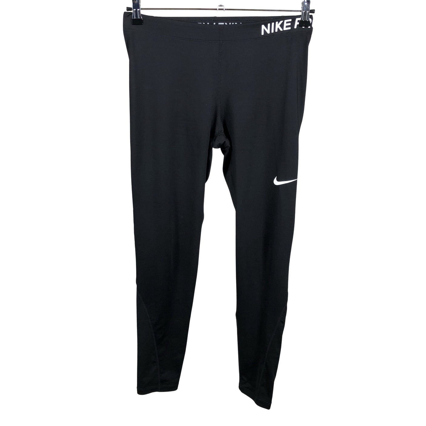 Unisex Nike - Spordiretuusid, suurus 42 - Must (1)
