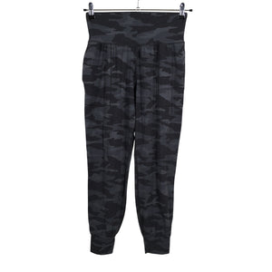 Unisex Athleta - Spordipüksid, suurus 36 - Hall (1)