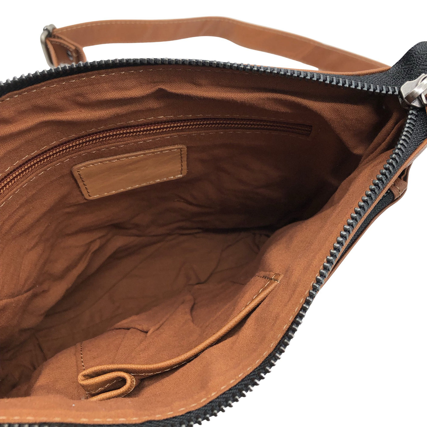 Unisex Gusti Leder - Õlakott, suurus Midi - Pruun (2)
