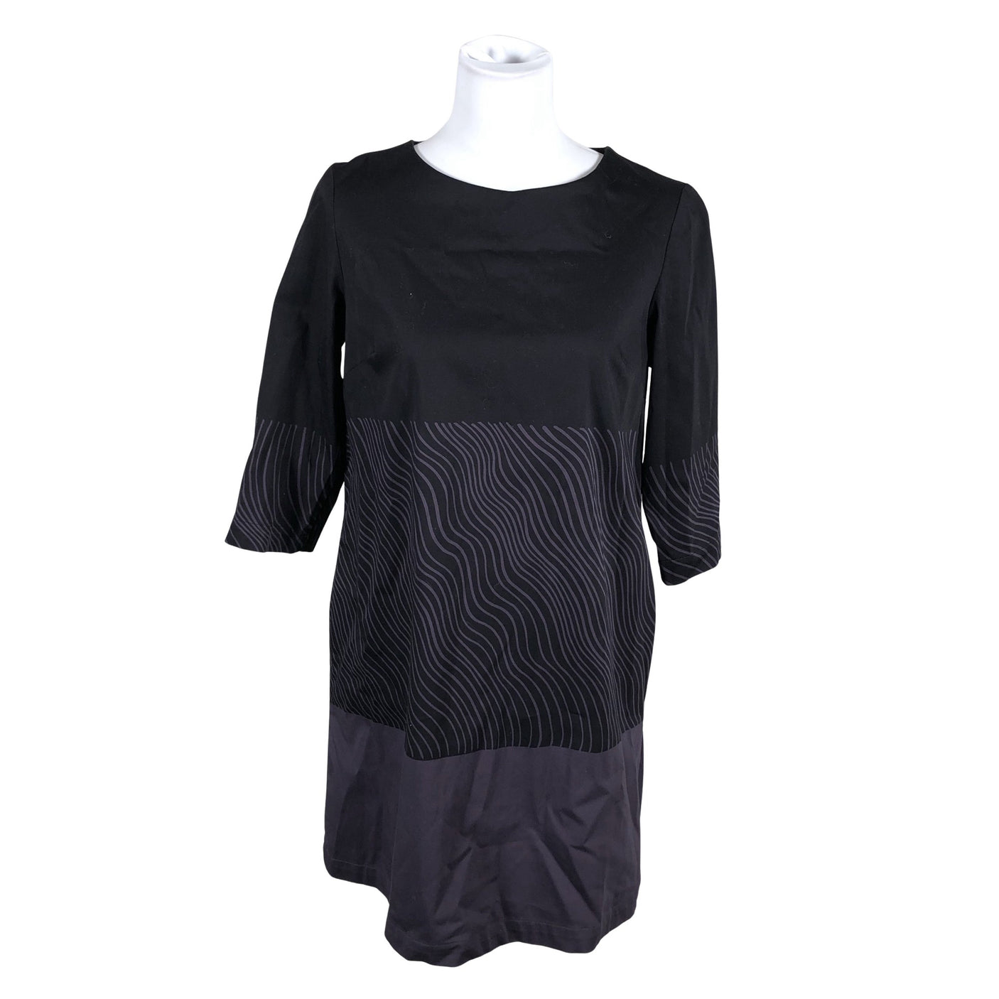 Unisex Marimekko - Mitteveniv kleit, suurus 38 - Must (1)