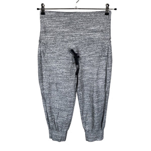 Unisex H&M Mama - Trikotaažist poolpikad püksid, suurus 38 - Hall (1)