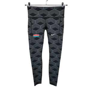 Unisex Nike - Spordiretuusid, suurus 38 - Must (1)