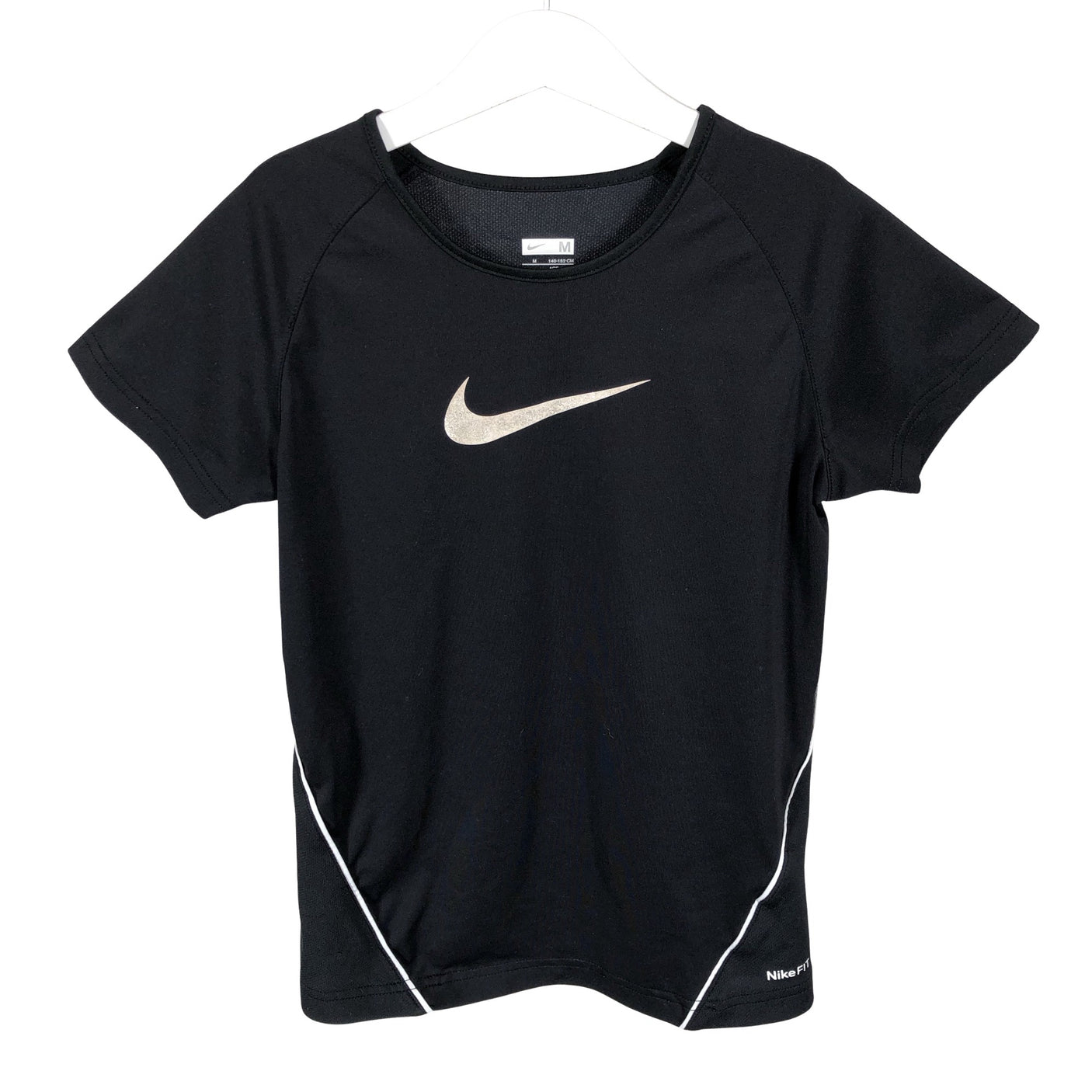 Unisex Nike - Spordisärk, lühikesed käised, suurus 146 - 152 - Must (1)