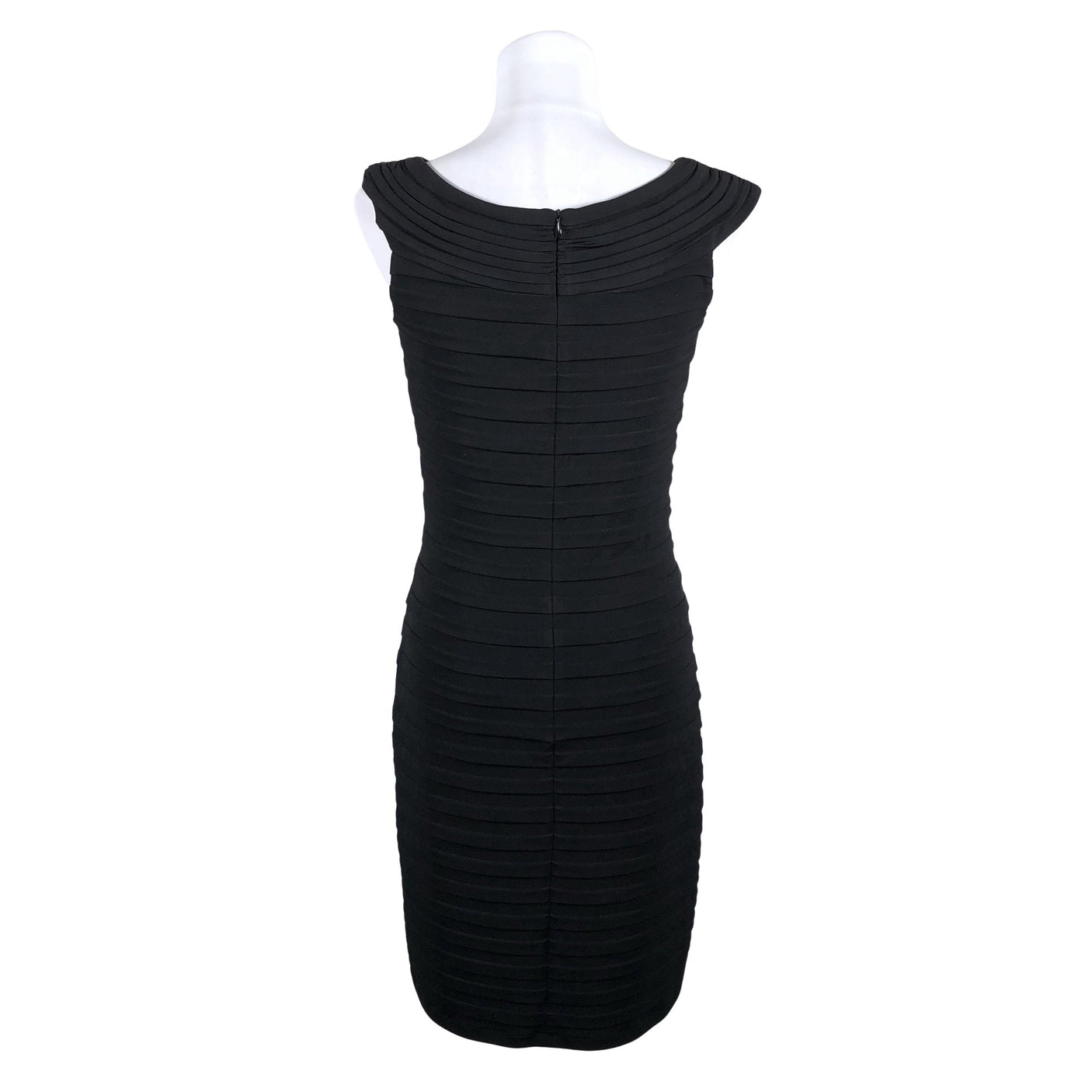Unisex Femme - Pidulik kleit, suurus 38 - Must (2)