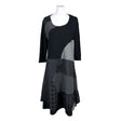 Unisex DNY cph - Maksikleit, suurus 38 - Must ()