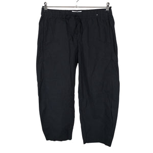Unisex Abercrombie&Fitch - Mittevenivad püksid, suurus 38 - Must (1)