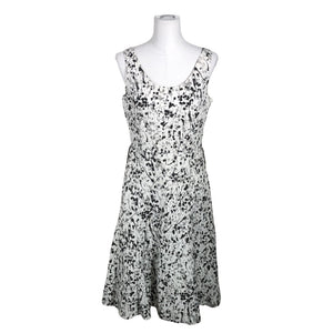 Unisex Nina Buzo - Mitteveniv kleit, suurus 38 - Valge (1)