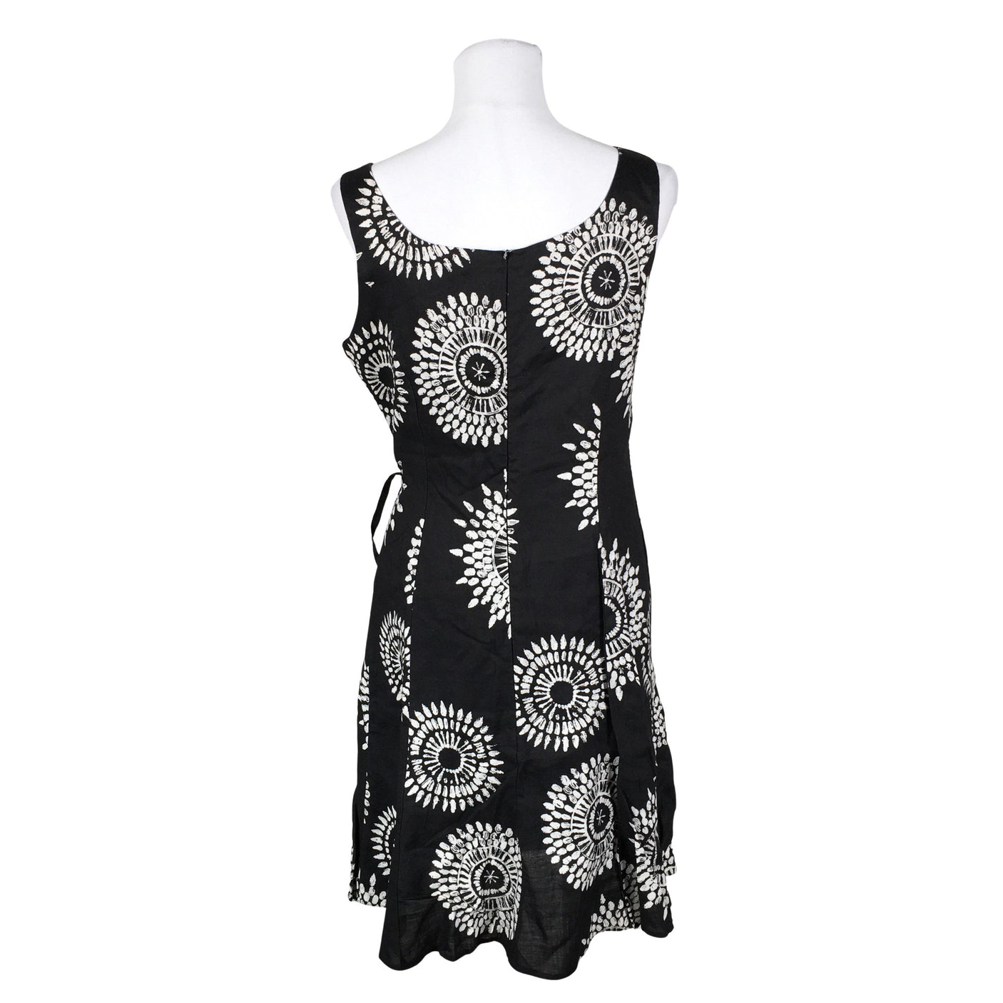 Unisex Ril's - Mitteveniv kleit, suurus 40 - Must (2)