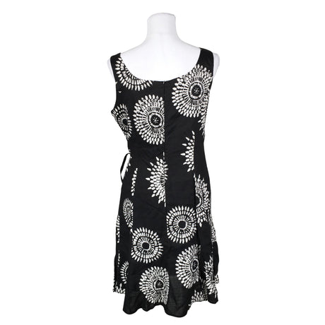 Unisex Ril's - Mitteveniv kleit, suurus 40 - Must (2)