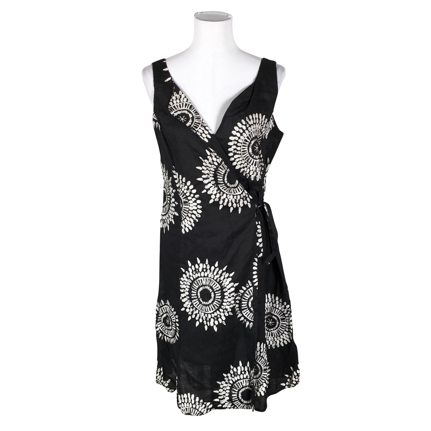 Unisex Ril's - Mitteveniv kleit, suurus 40 - Must (1)