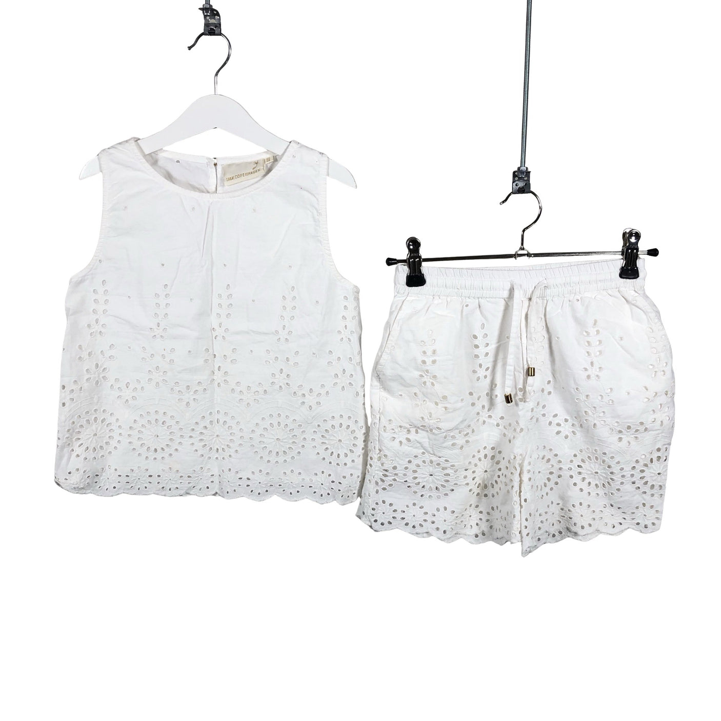 Unisex Milk Copenhagen - Lühikesed püksid, suurus 122 - 128 - Valge (1)