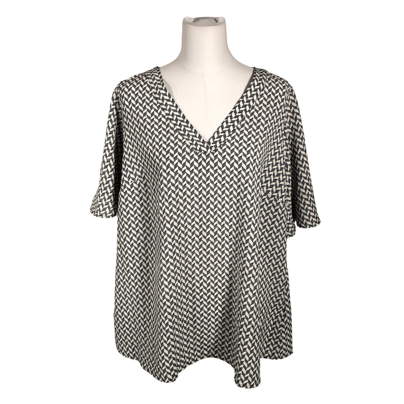 Unisex Zizzi - Lühikeste käistega pluus, suurus 38 - Valge (1)