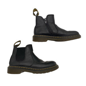Unisex Dr. Martens - Poolsaapad, suurus 31 - Must (1)