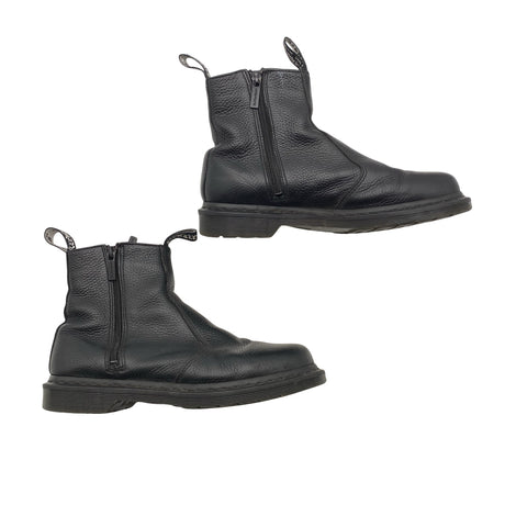 Unisex Dr. Martens - Poolsaapad, suurus 42 - Must ()