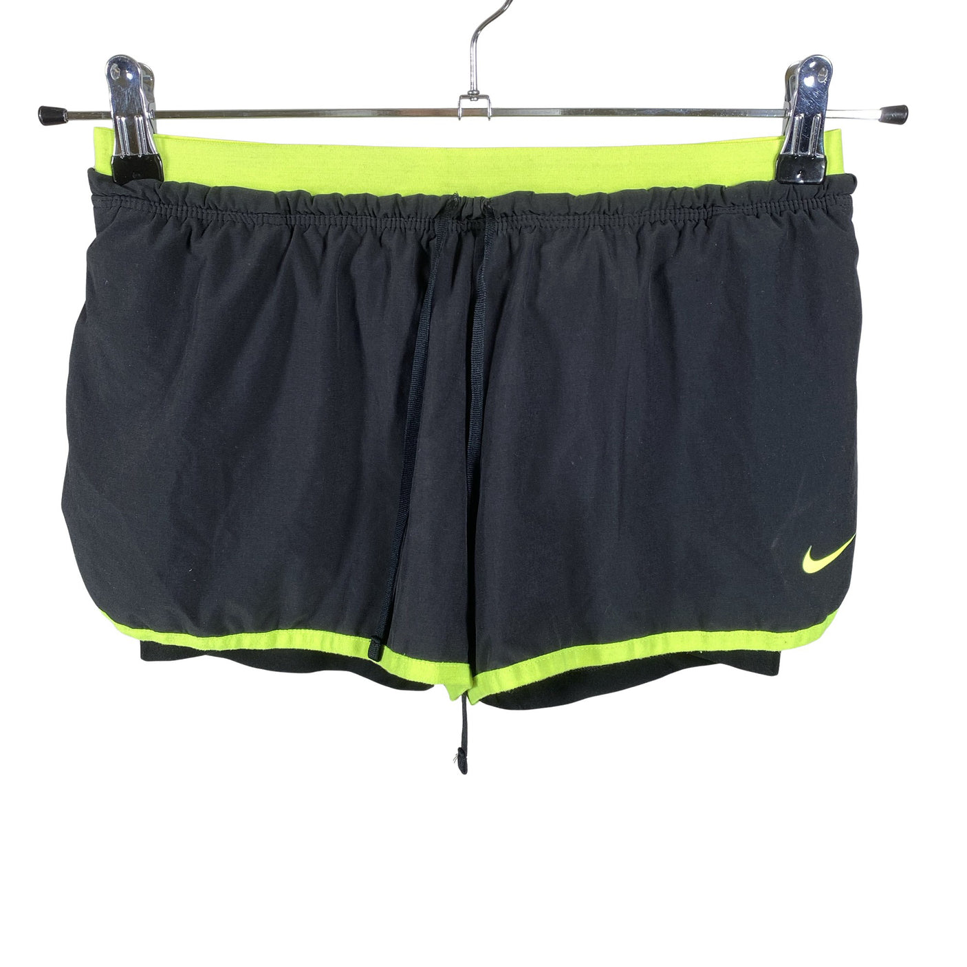 Unisex Nike - Lühikesed spordipüksid, suurus 36 - Must (1)