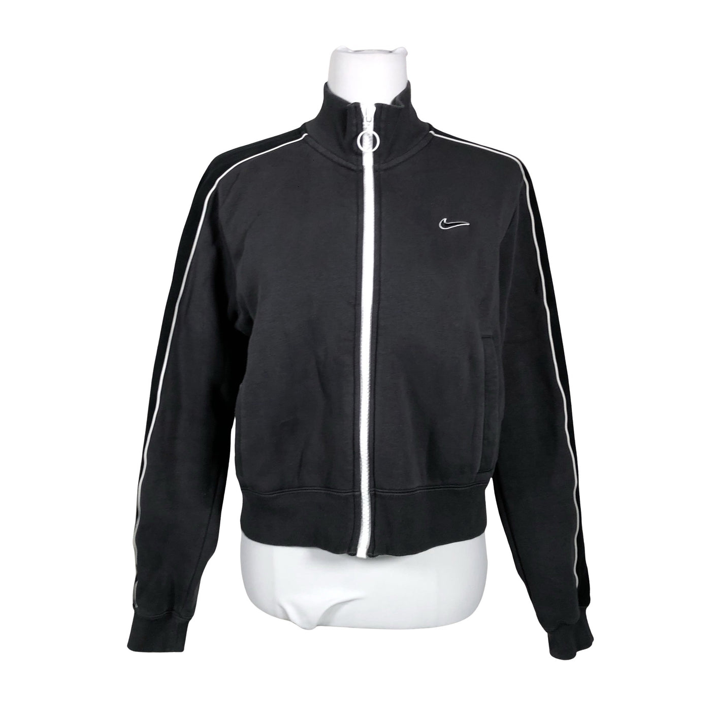 Unisex Nike - Pusa, suurus 38 - Hall (1)