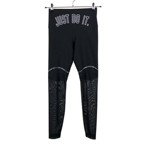 Unisex Nike - Spordiretuusid, suurus 32 - Must (1)