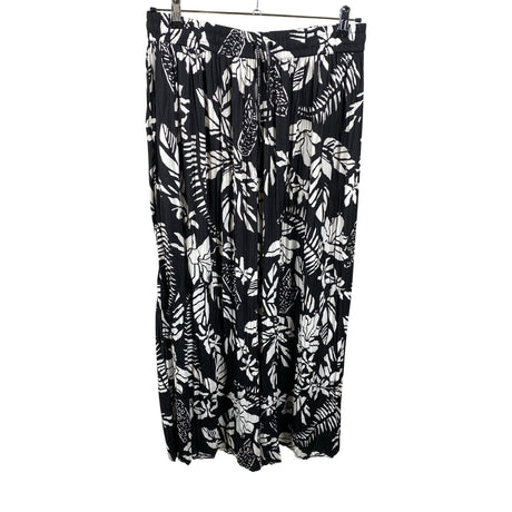 Unisex Marc Cain - Mittevenivad püksid, suurus 42 - Must ()