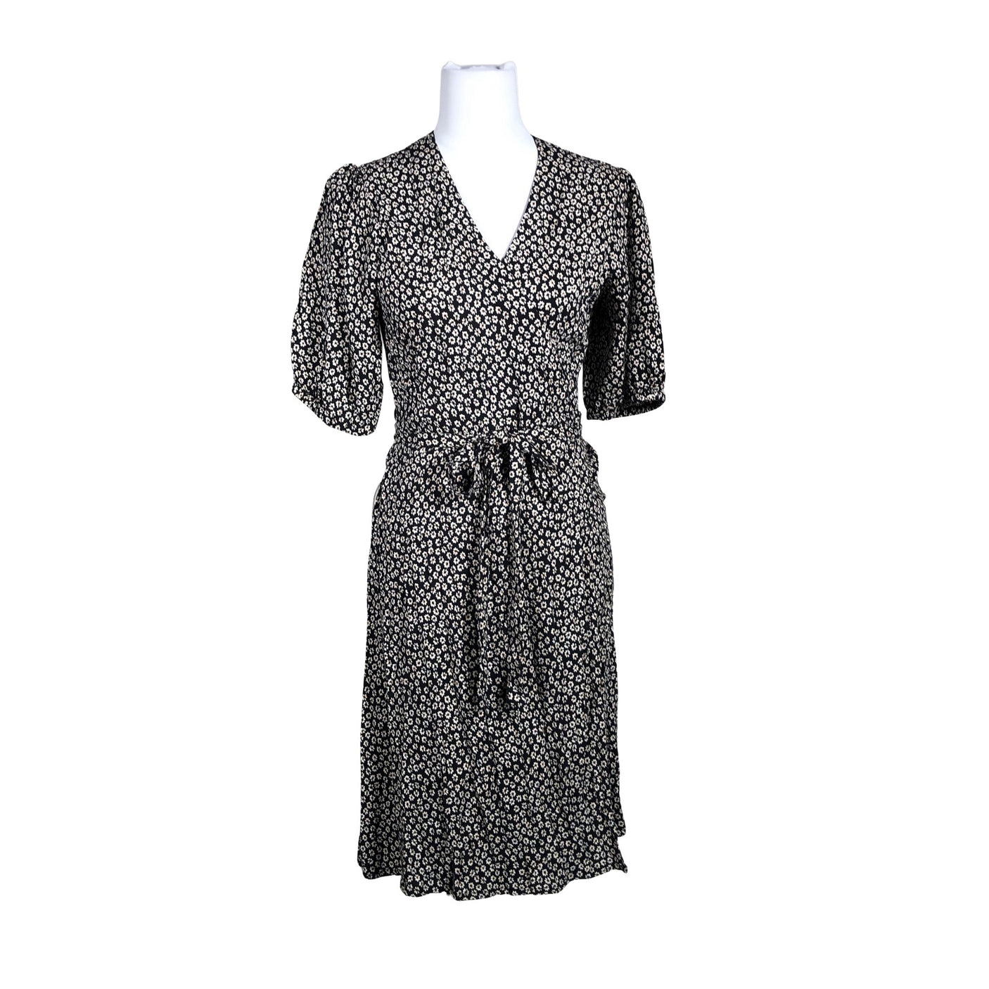 Unisex Part two - Õhuke kleit, suurus 38 - Must (1)