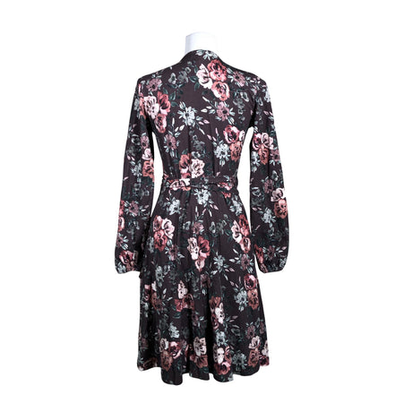 Unisex Versonpuoti - Trikotaažist kleit, suurus 36 - Veinipunane (2)