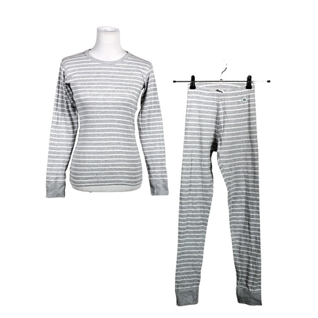 Unisex Polarn O. Pyret - Ööpesu, suurus 34 - Hall ()