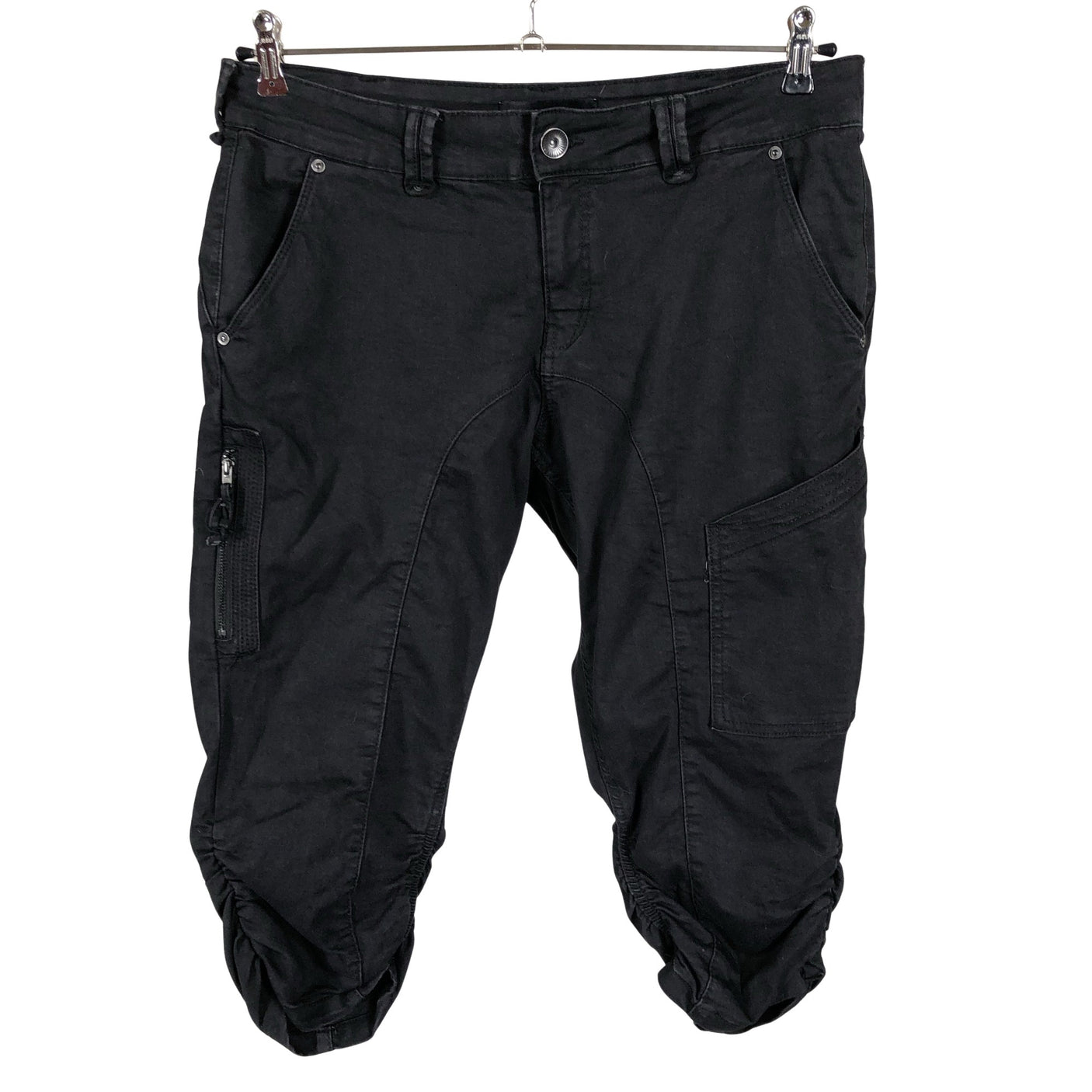 Unisex Zizzi - Teksast poolpikad püksid, suurus 42 - Must (1)