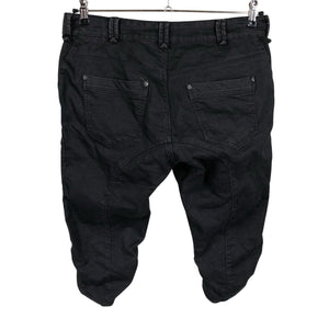 Unisex Zizzi - Teksast poolpikad püksid, suurus 42 - Must (2)