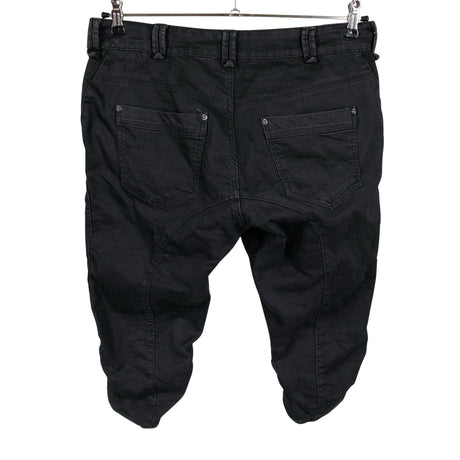 Unisex Zizzi - Teksast poolpikad püksid, suurus 42 - Must (2)