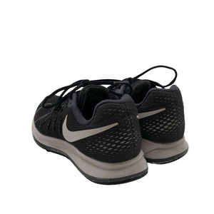 Unisex Nike - Tossud, suurus 39 - Must (2)