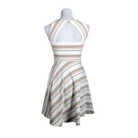 Unisex R-collection - Trikotaažist kleit, suurus 34 - Valge (2)