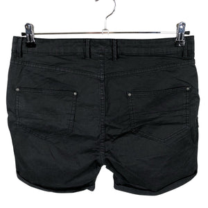 Unisex me&i - Lühikesed püksid, suurus 38 - Must (2)
