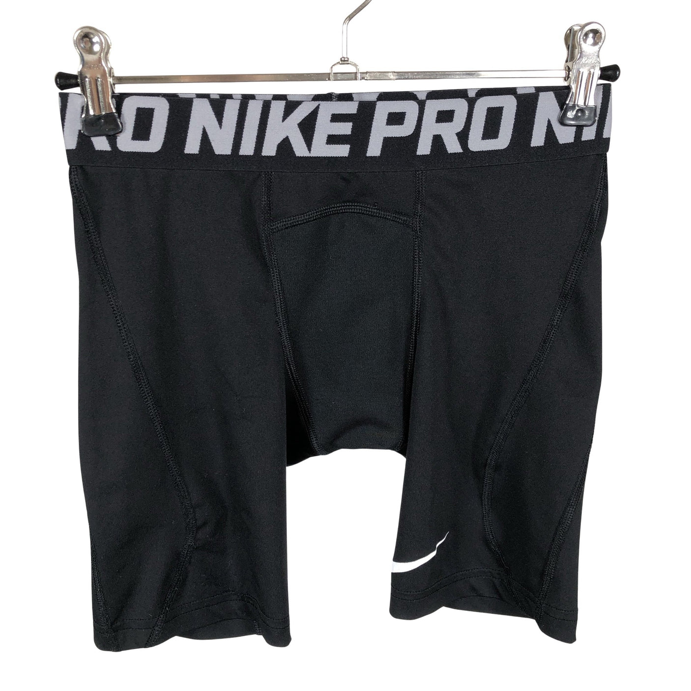 Unisex Nike - Lühikesed spordipüksid, suurus 140 - 146 - Must (1)