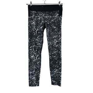 Unisex Under Armour - Spordiretuusid, suurus 40 - Must (1)