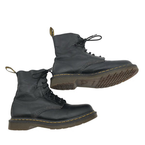 Unisex Dr. Martens - Nööridega saapad, suurus 39 - Must (1)