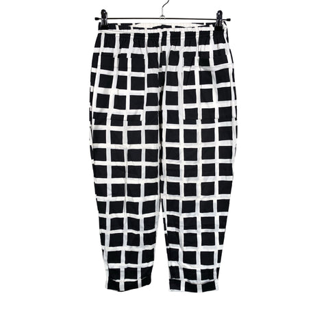 Unisex Marimekko - Trikotaažist poolpikad püksid, suurus 36 - Must ()