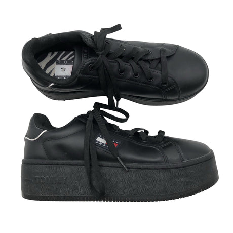Unisex Tommy Hilfiger - Tennised, suurus 38 - Must ()