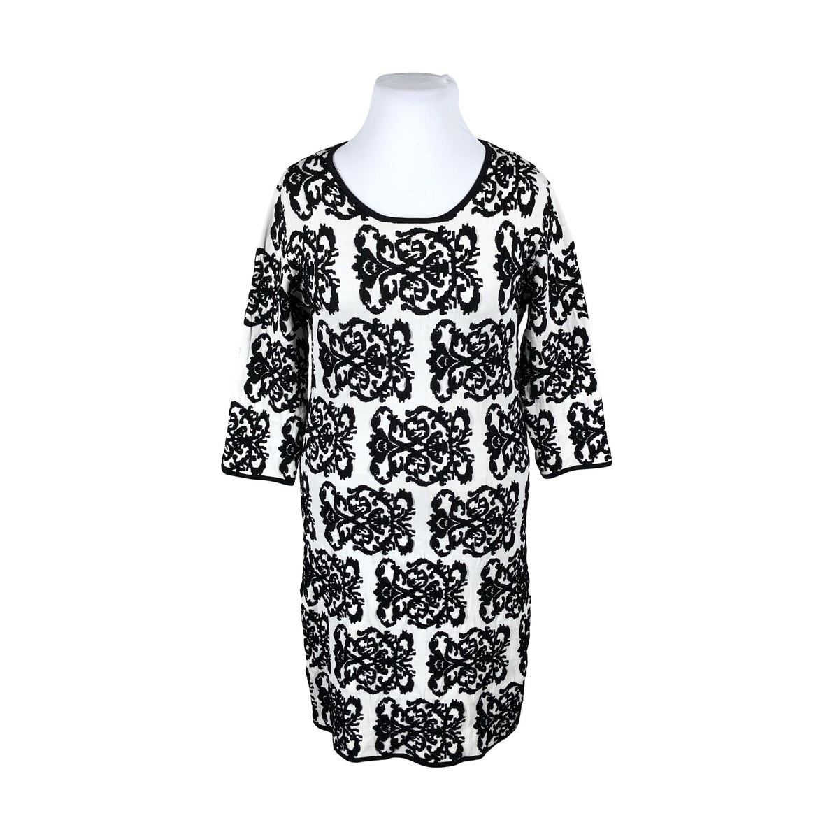 Unisex Bastion - Kootud kleit, suurus 42 - Must (1)