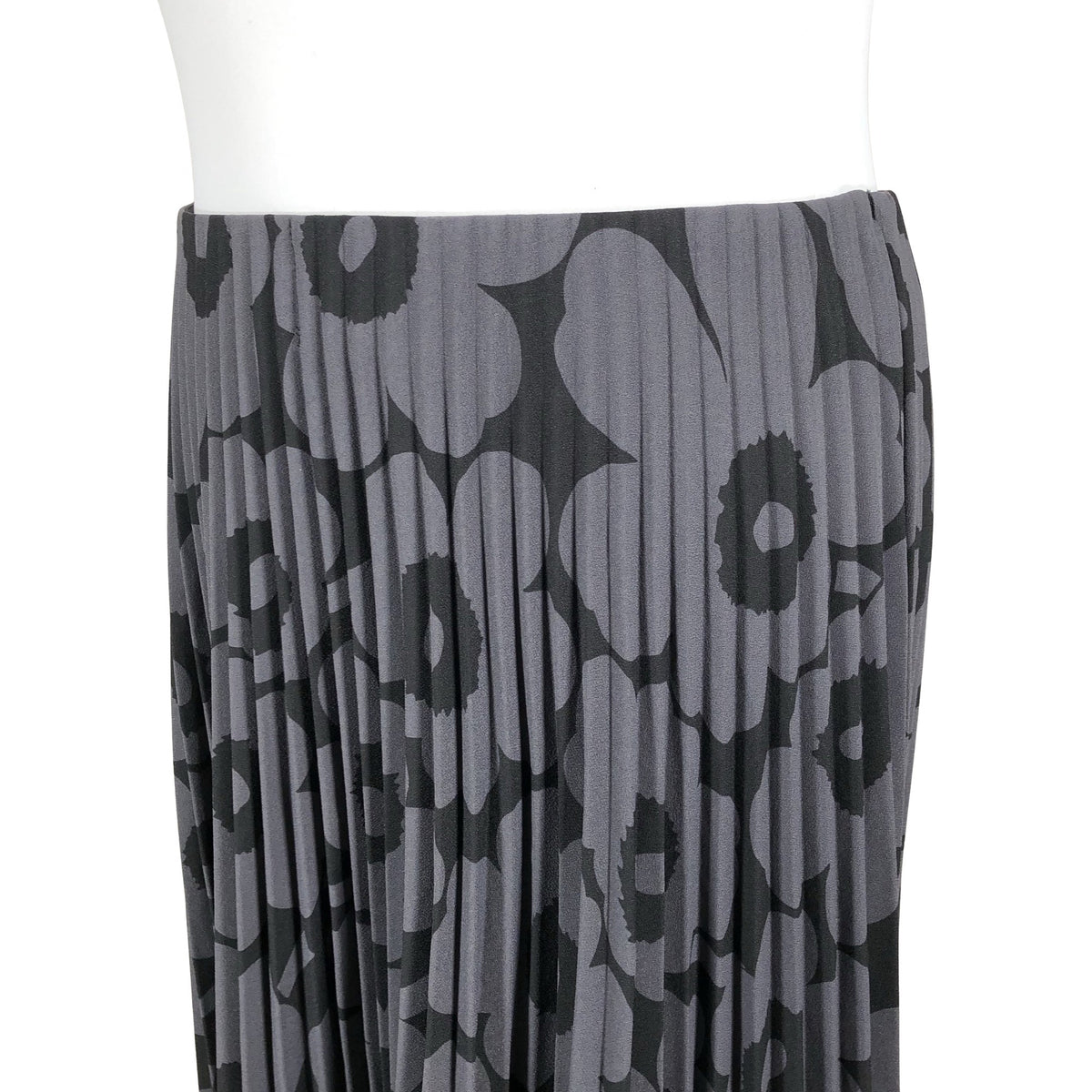 Unisex Marimekko - Plisseerseelik, suurus 42 - Hall (2)