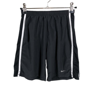 Unisex Nike - Lühikesed spordipüksid, suurus 140 - 146 - Must (1)
