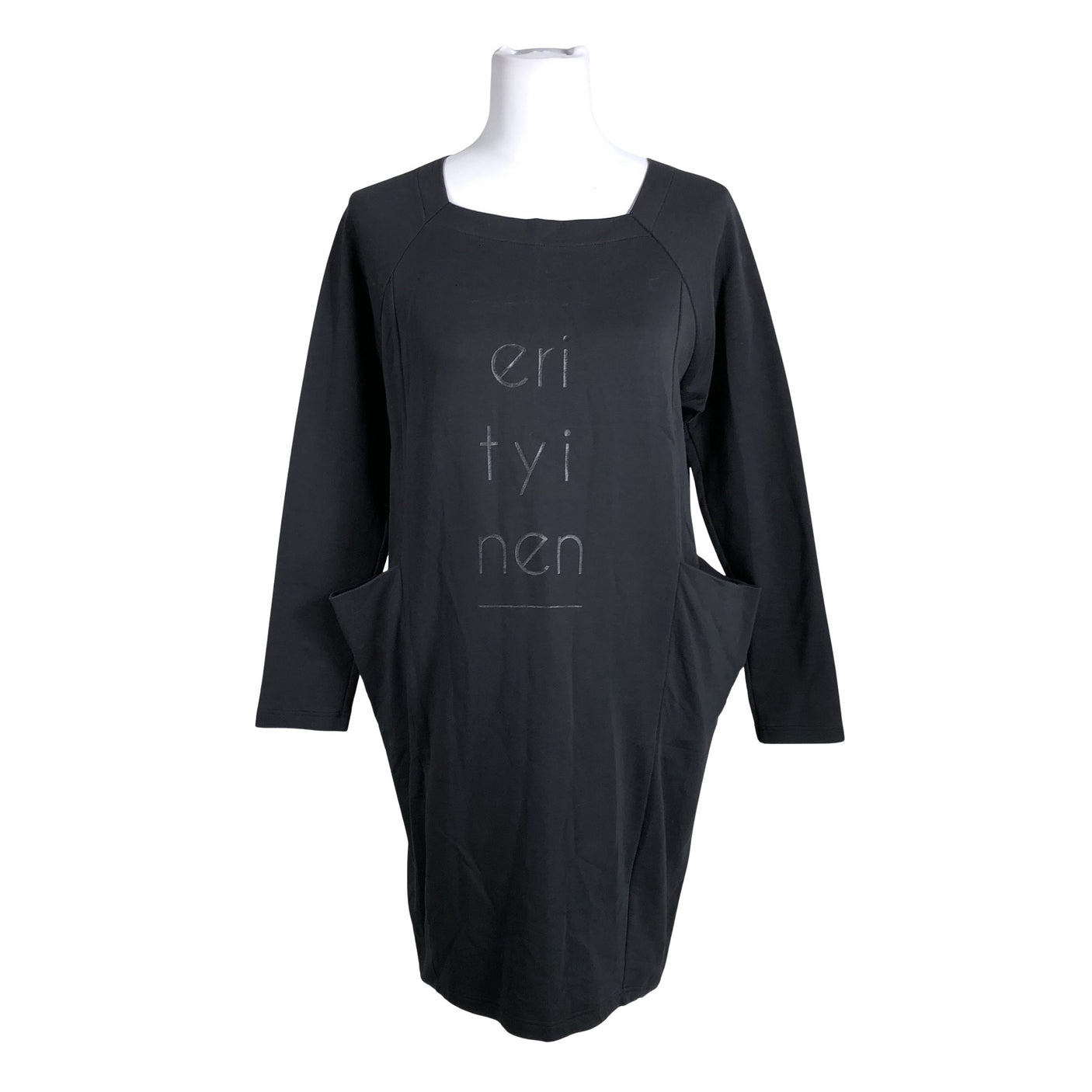 Unisex Riiminka design - Trikotaažist kleit, suurus 40 - Must (1)